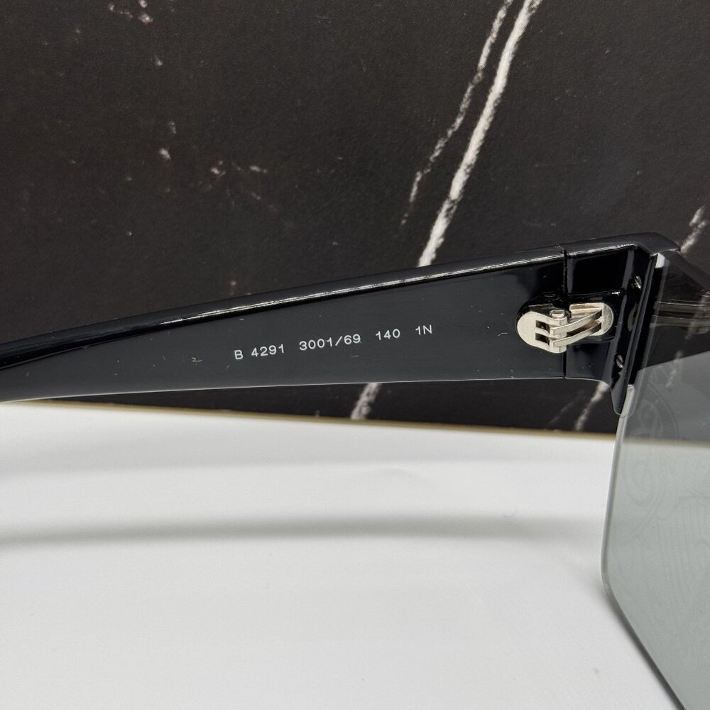 NEW BURBERRY BE4291 3001/69 SUNGLASSES BLACK/SILVER UNISEX EYEWEAR BE4291 300169 - Picture 7 of 9